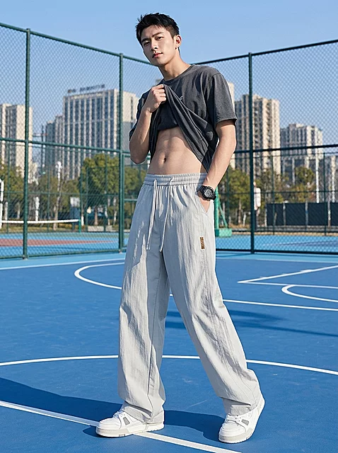 服装版式图案例 1